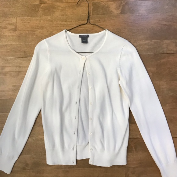 Ann Taylor Sweaters - Ann Taylor cream sweater